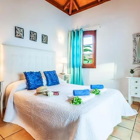 别墅 Sleeps 6 Pool Air Con Wifi